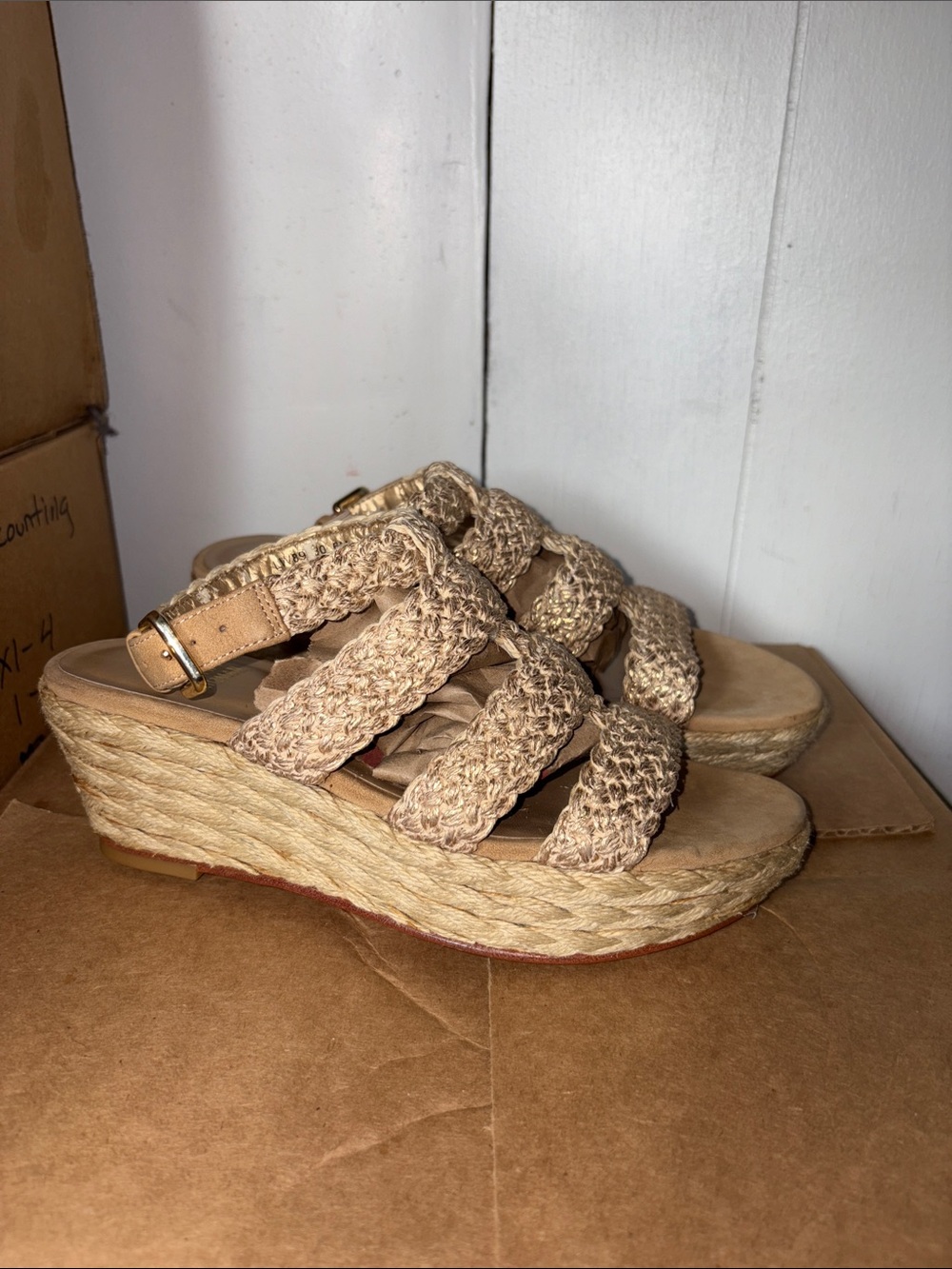 Stuart Weitzman wedge sandals size 6M